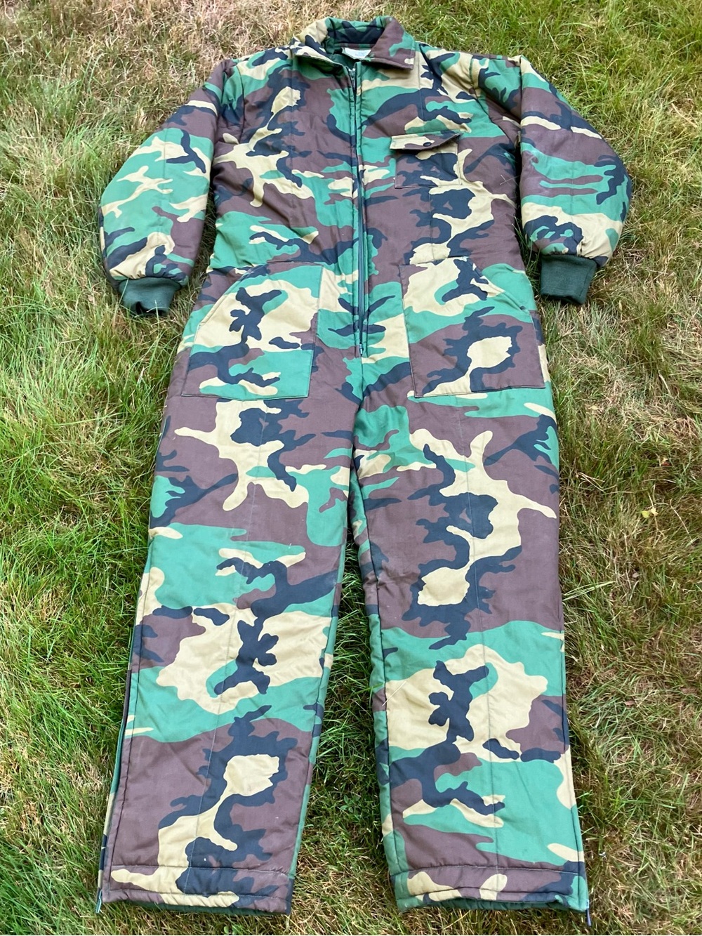 Vintage Red Head Men’s Size M Camouflage Hunting Winter Coveralls Full Body. In